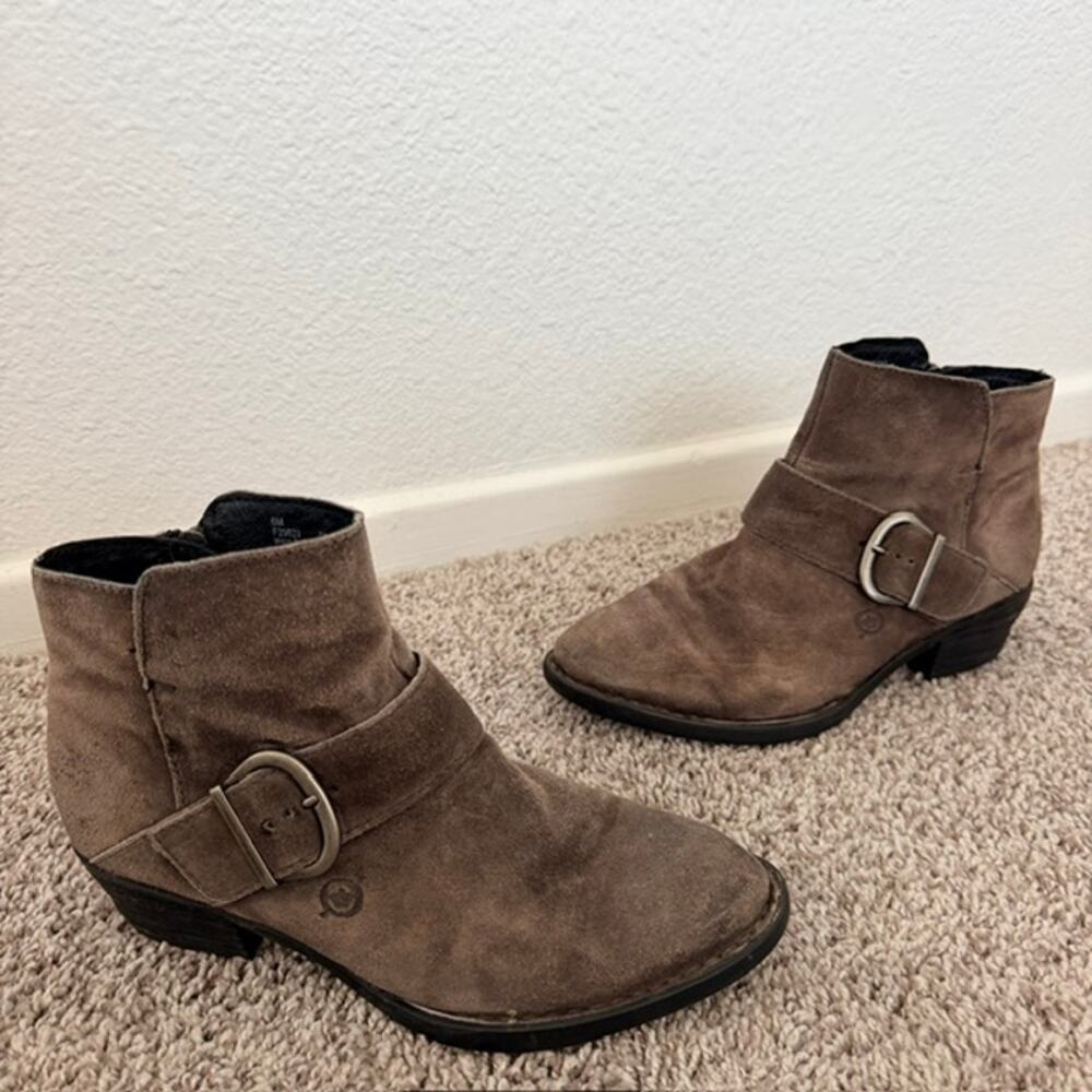 Born Syd Distressed Suede Ankle Boots Women's 6M Brown 1.5" Stacked Look Heel